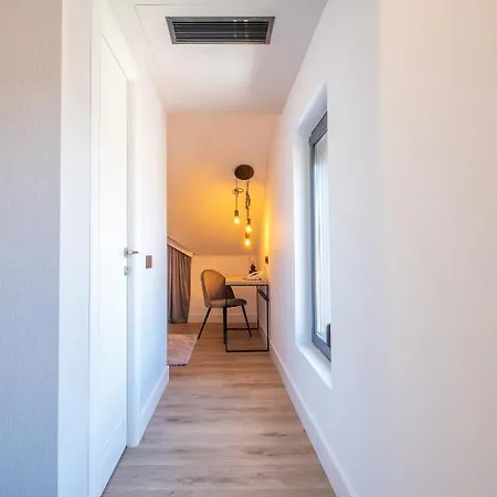 Pensiunea Casa Georgia Comanesti (Bacau)