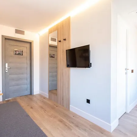 Гостевой дом Pensiunea Casa Georgia Comanesti (Bacau)